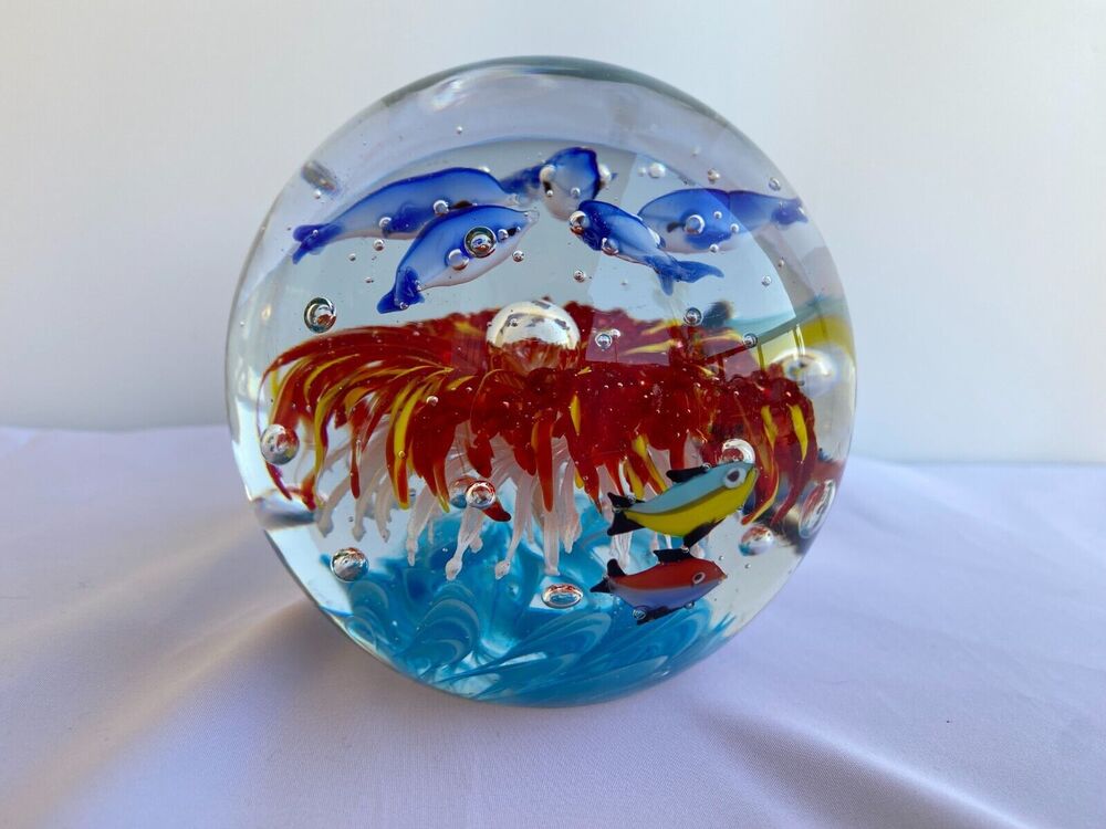 Large Paperweight Dolphins Fish Controlled Bullicante Bubbles 4.8 x 4.5 in